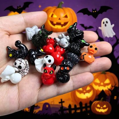 Mini Devil Ghost Skull Resin Ducks,Spooky Cute Ghost Skeleton Demon Duck Witch Themed Mini Decorations